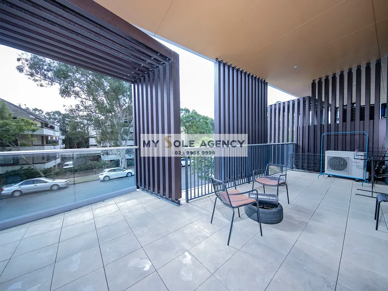 OVER SIZED ONE BEDROOM PLUS STUDY AND OVERSIZED TERRACE