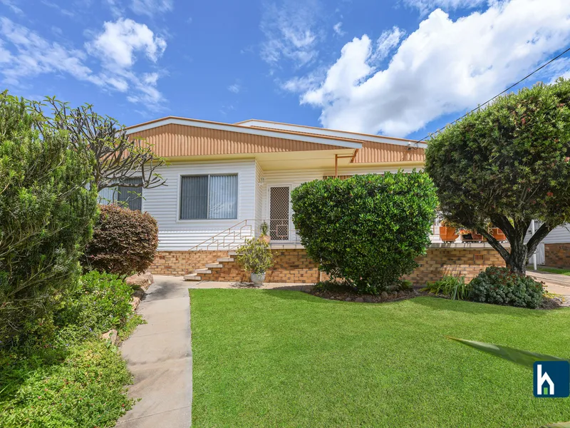 Family home boasts with sunny northerly aspects