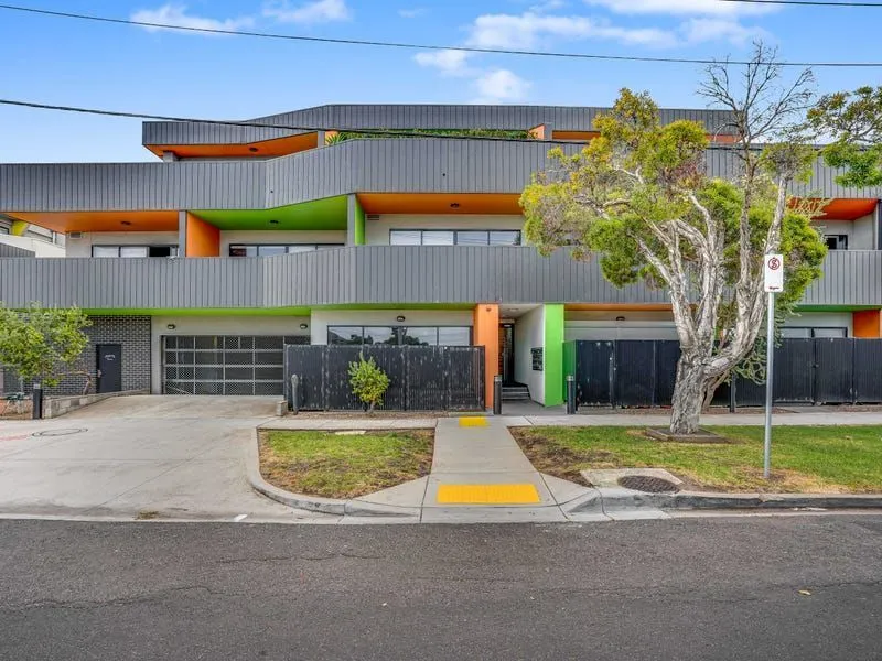 Modern Living in a Great Spot