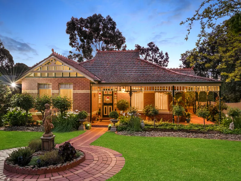 Fantastic Federation With an Art Deco Twist.