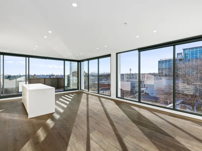 Captivating Views & A Spacious Design