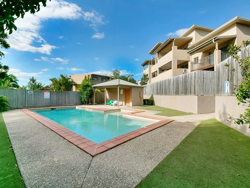 MODERN SPACIOUS EASY CARE LIVING IN THIS 3 BED 2 BATH PROPERTY