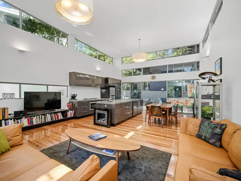 Inspiring pavilion home adjacent Smiths Lake foreshore