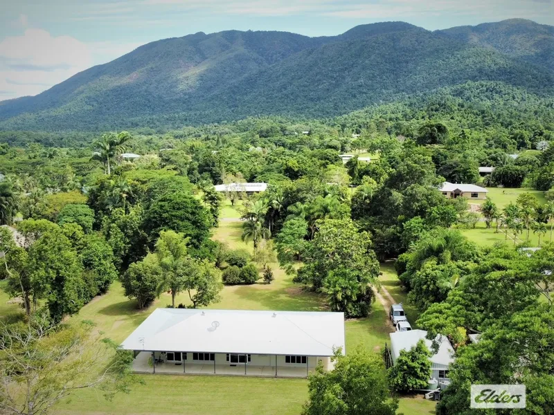 2.6 Acres, 3 Bed Home, Creek!!!!