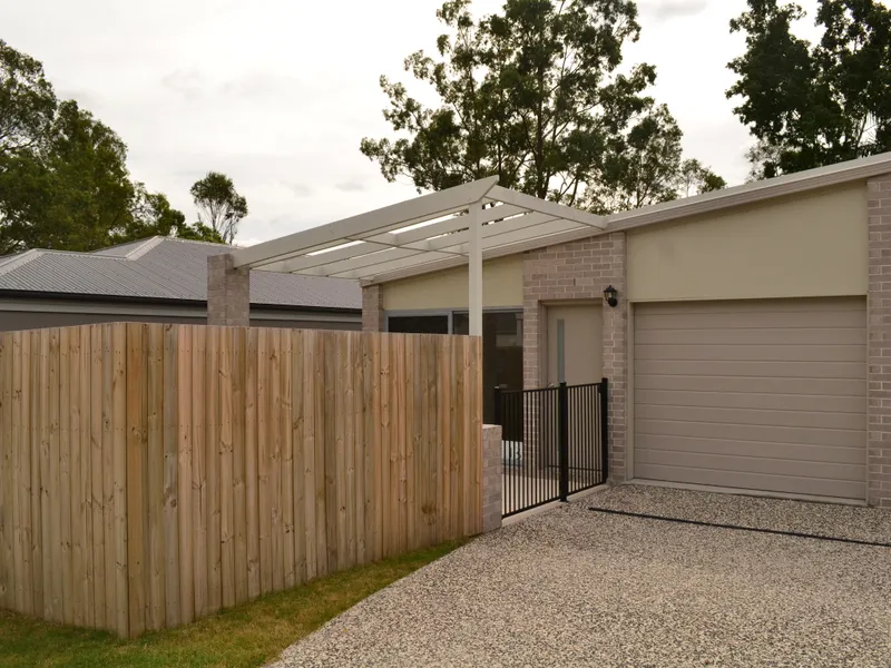 DUPLEX IN SMALL COMPLEX