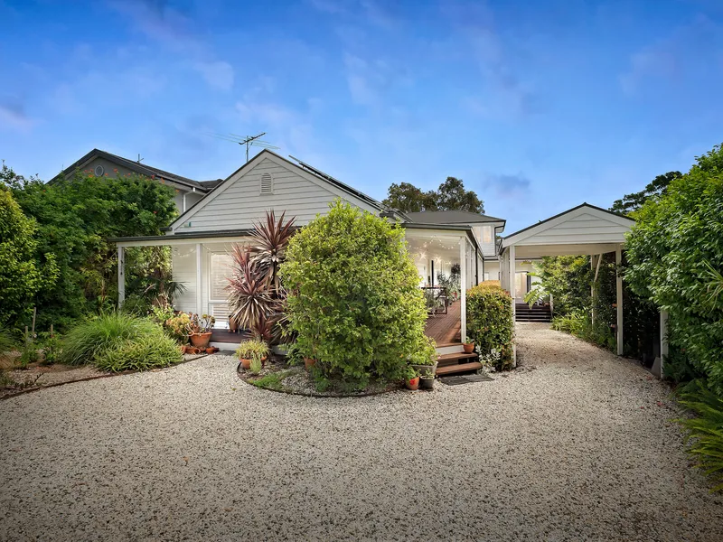 Exquisite luxury property with bay views