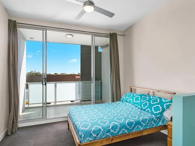 Split level apartment with city skyline views