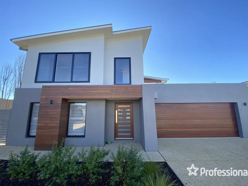 Two Storey Modern Townhouse