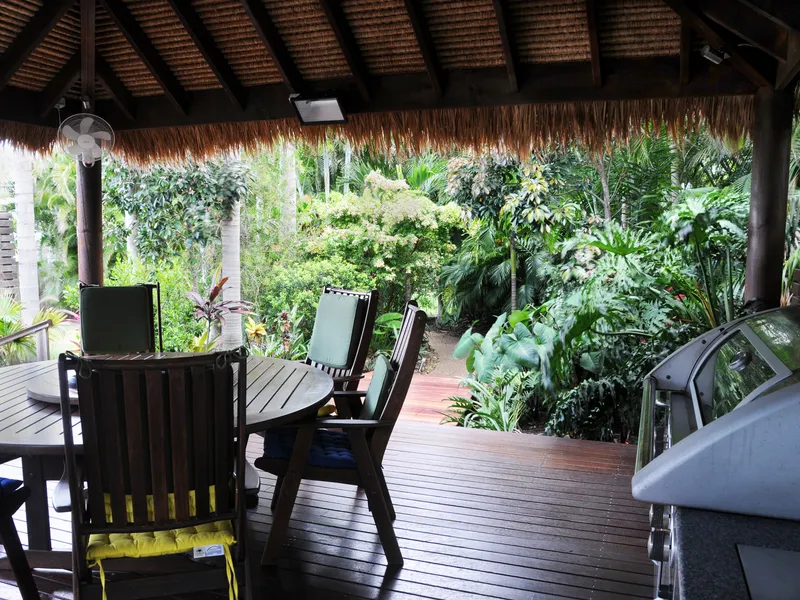 LIVING MY DREAM LIFE SEASIDE