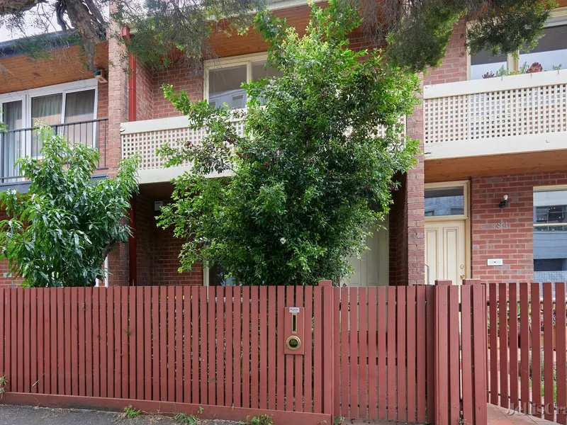 BRIGHT AND VERSATILE IN THE HEART OF BRUNSWICK STREET