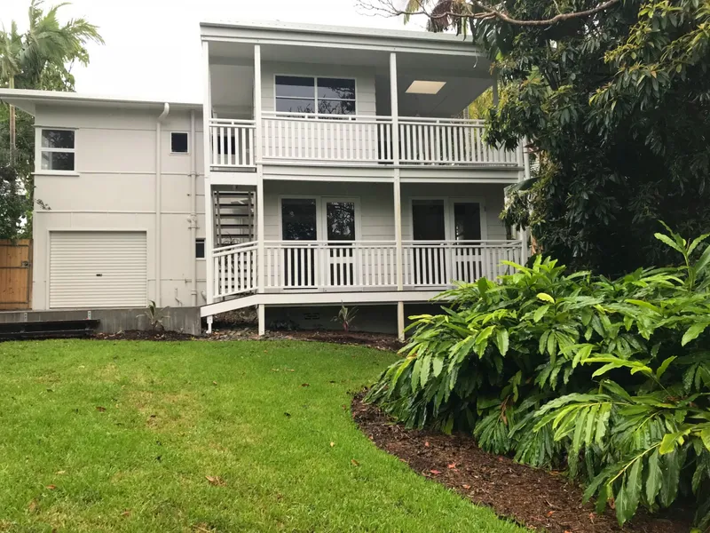 Just Renovated! Dual Living Beach House in Alexandra Headland