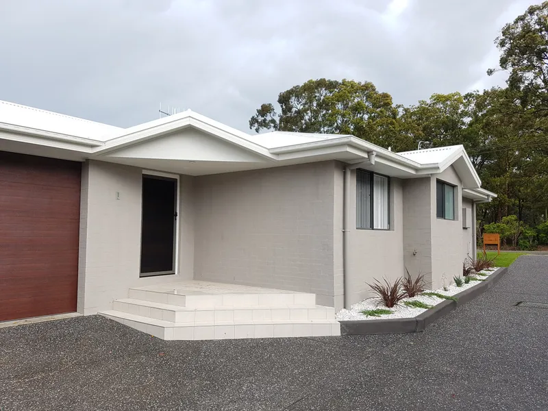 Beautiful 3 bedroom home at Wallabi Point