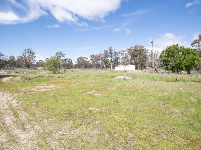 LIFESTYLE BLOCK OR WEEKENDER !!