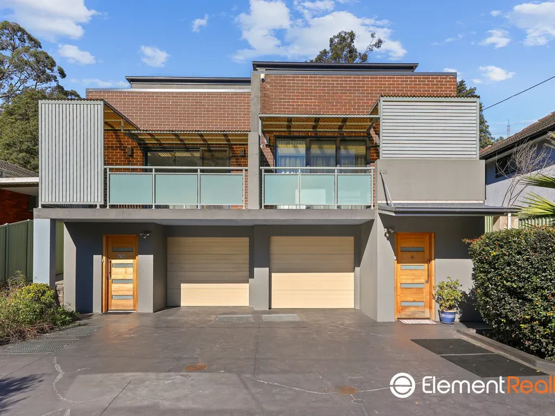 UNIQUE OVERSIZED DUPLEX - BUILT TO IMPRESS