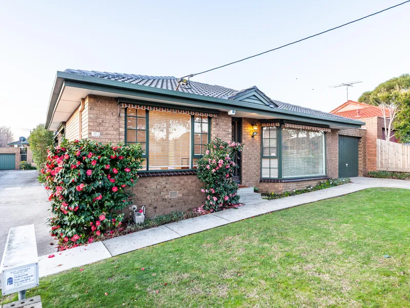 The Best Location, Space and in the Box Hill High School Zone