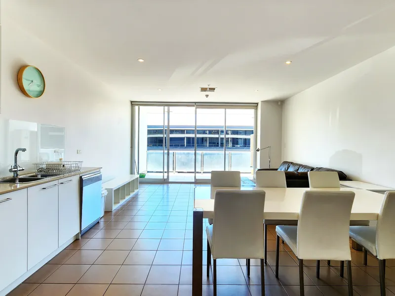 Brilliant City Fringe Location - semi-furnished