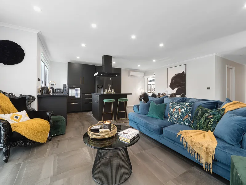 A Fully Renovated Home With High End Finish!