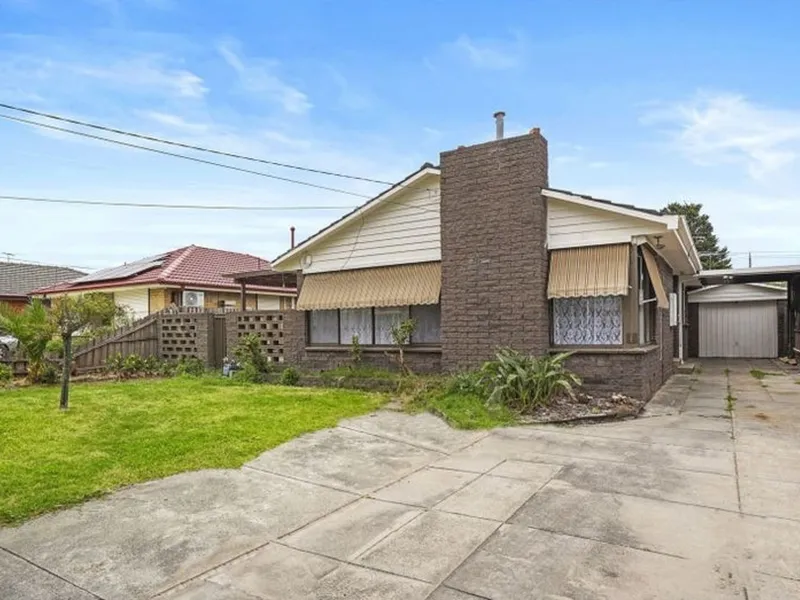 FANTASTIC LOCATION / EXCELLENT INVESTMENT IN SPRINGVALE
