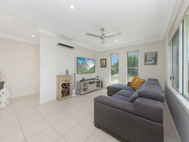 PERFECT FAMILY HOME IN COSGROVE