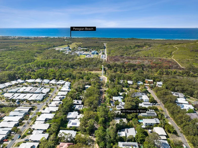 Private Family Oasis Walking Distance to Peregian Beach