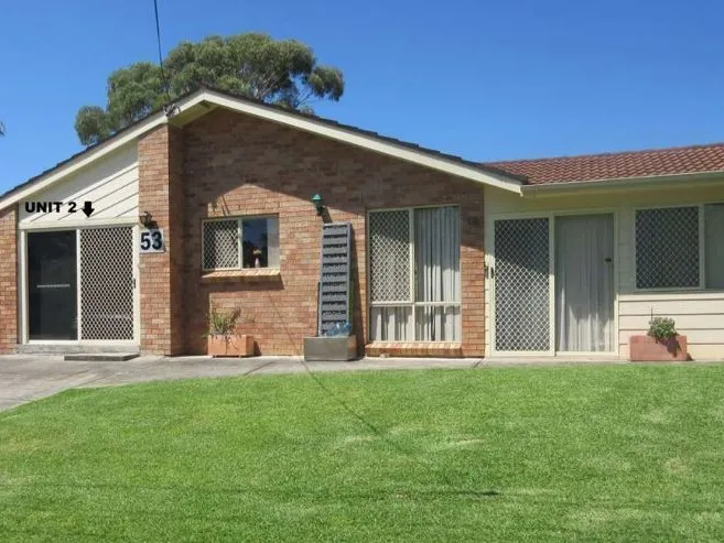 THE SIMPLE LIFE * SORRY, NO PETS ALLOWED*