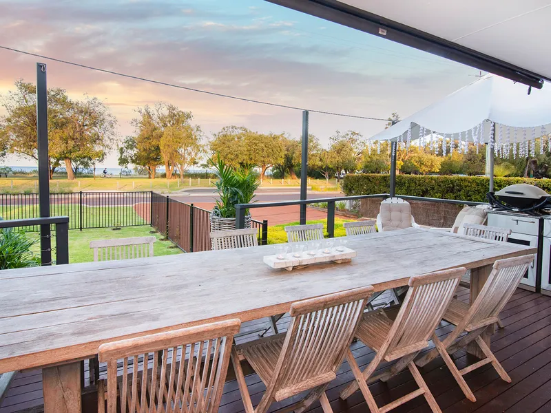 BAY 38 - Unique Beachfront Property