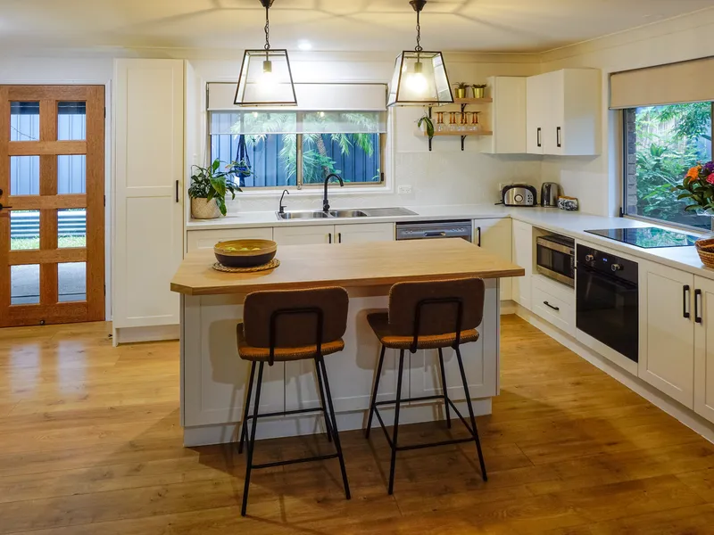 Trendy Three Bedder in Old Coach Road