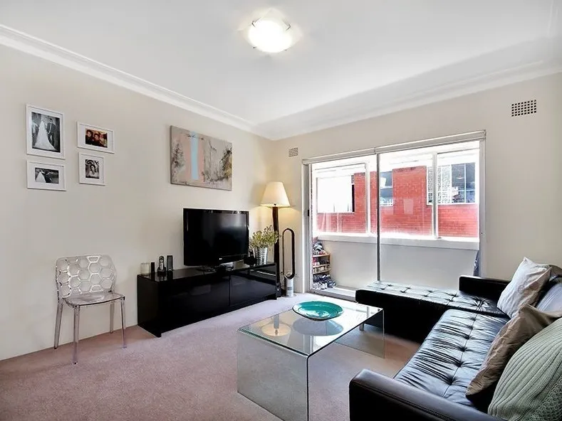 Ideally positioned apartment in a highly-coveted location