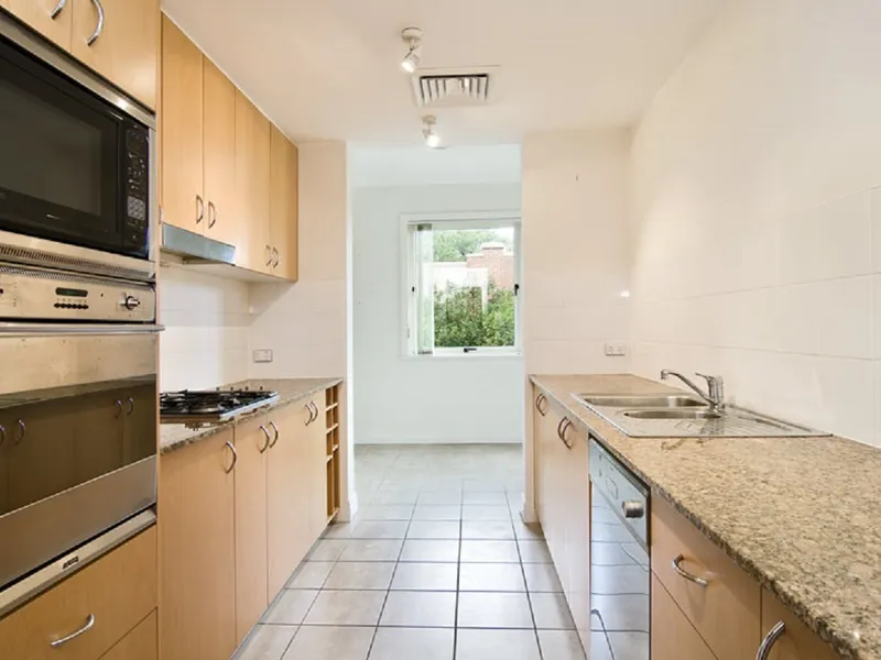 HUGE FLOORPLAN QUIET AND SECURE APARTMENT