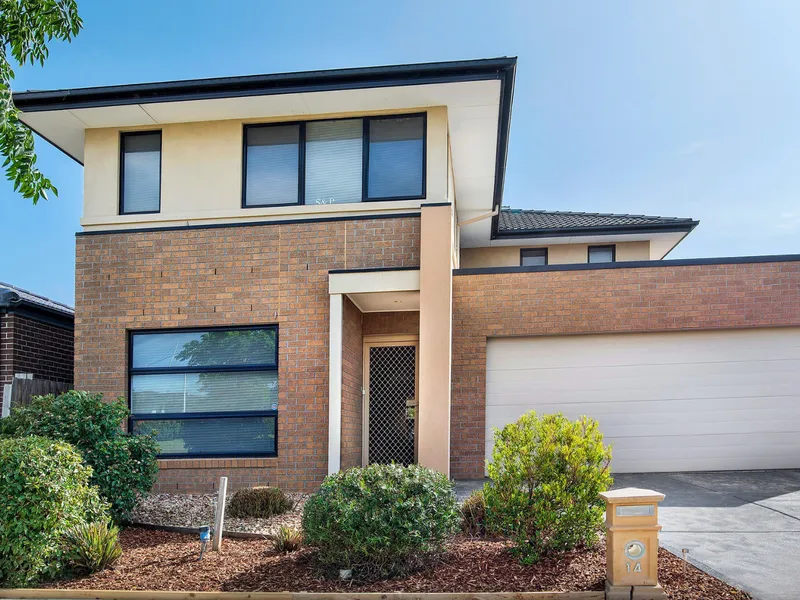 Stunning Two-Level Family Residence in Point Cook with Expansive Living and Outdoor Spaces