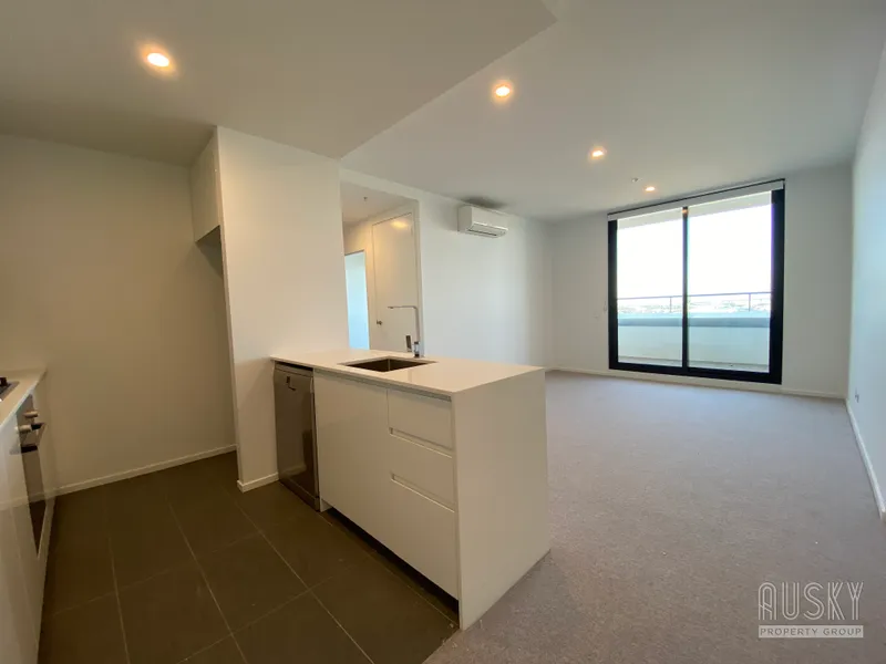 Brand New - 1bedroom plus study available now