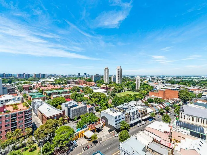 Modern One Bedder in Redfern – You Can’t beat this location!