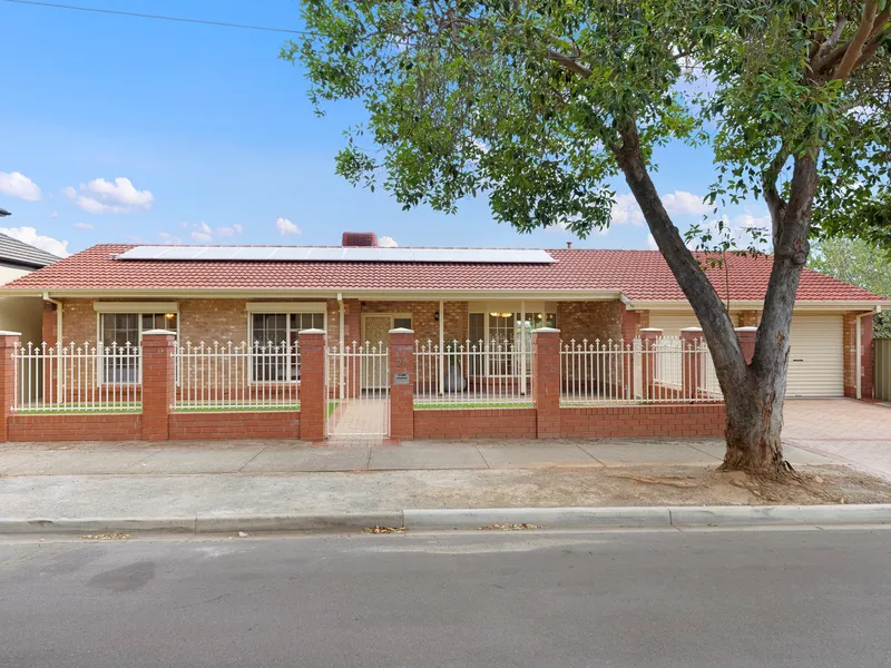 Solid Brick Gem – Feature Packed