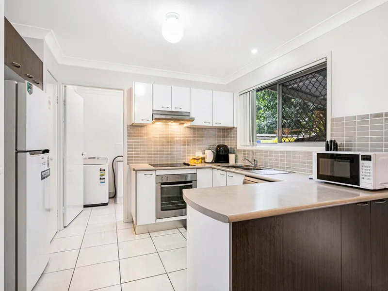 WELL PRESENTED TOWNHOUSE