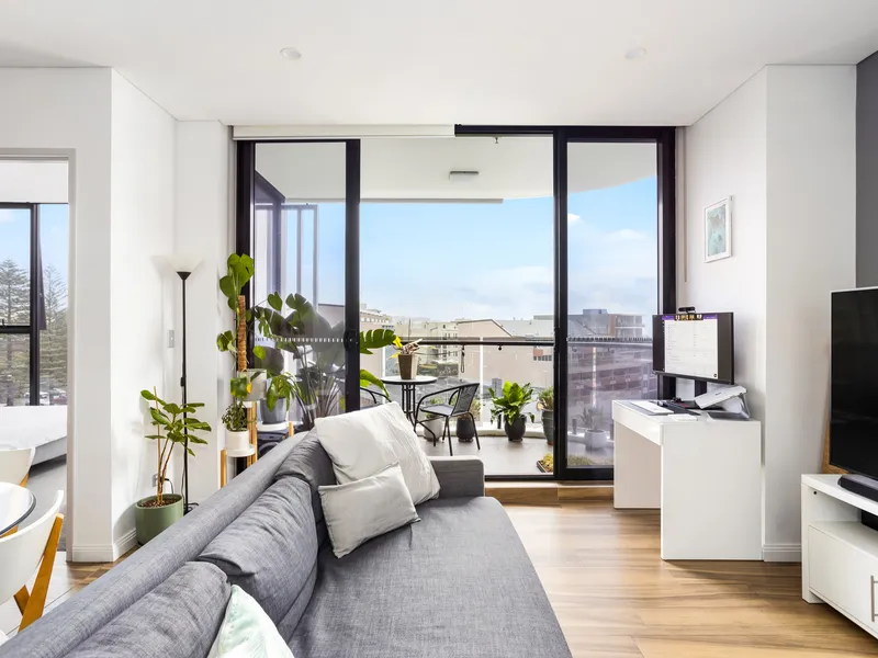 Designer Apartment In The 'Lighthouse' – Ultimate Convenience And First-Class Facilities