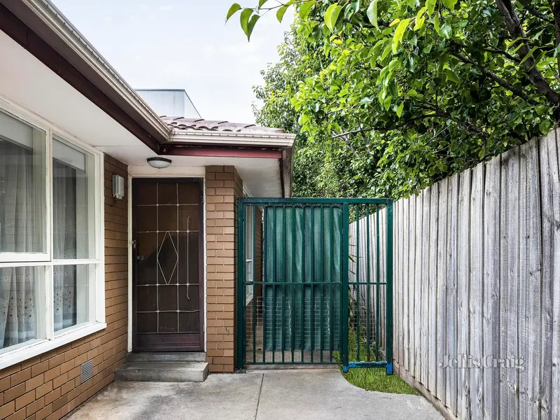 Centrally located urban living
