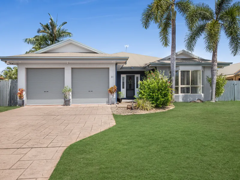 Immaculate Home with HUGE carport at rear