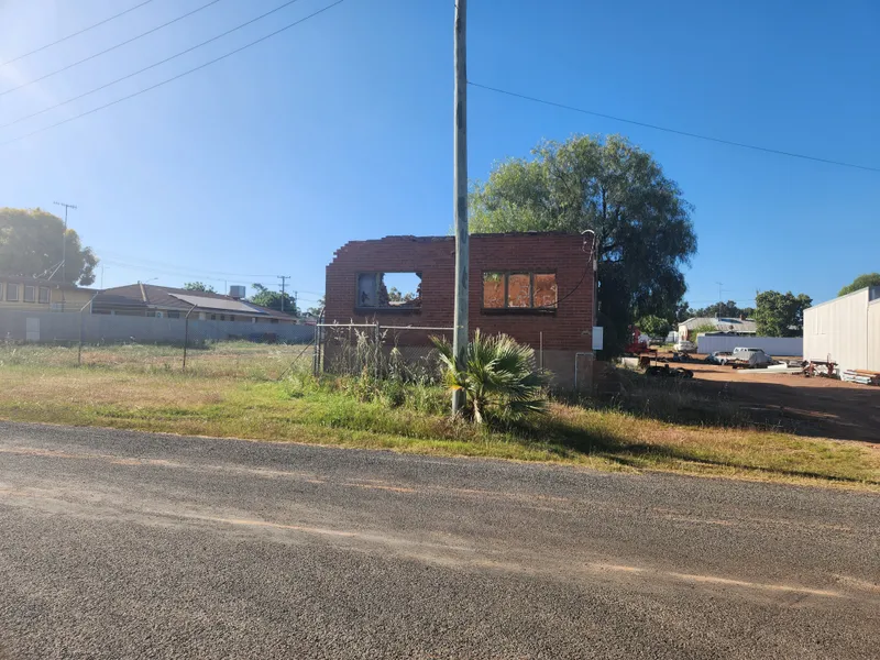 607 sq metres with Building Entitlement