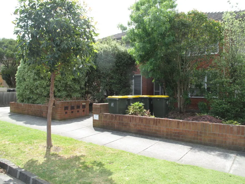 Walking distance to train station