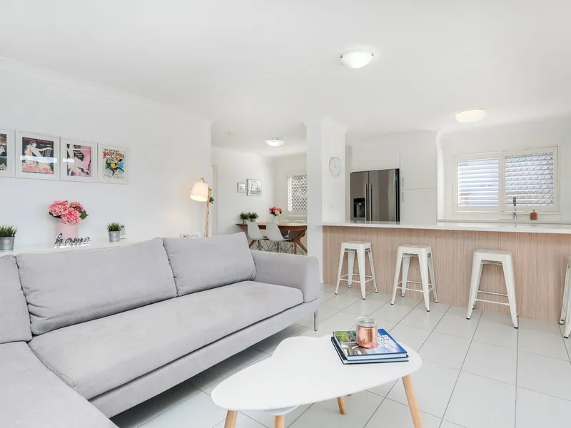 Stylish, Fully Renovated Two-Bedroom Apartment in Prime Position