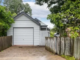 A Quiet Piece of Paddington (aka 25 Latona Street)