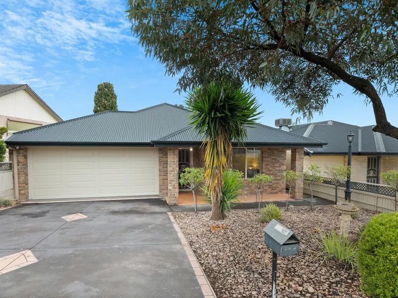 Spacious Courtyard Home On 415sqm Allotment