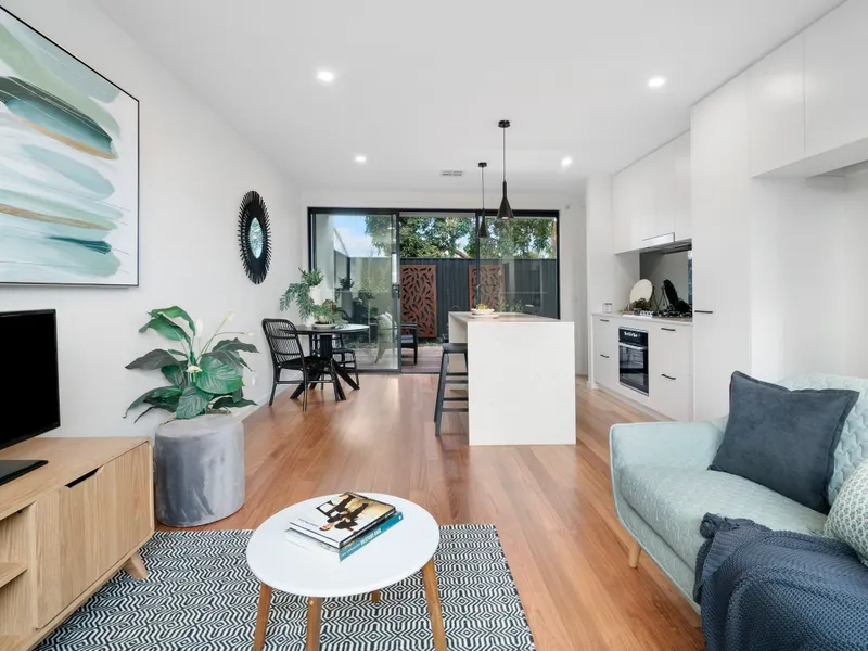 Street Style! With functionality and comfort