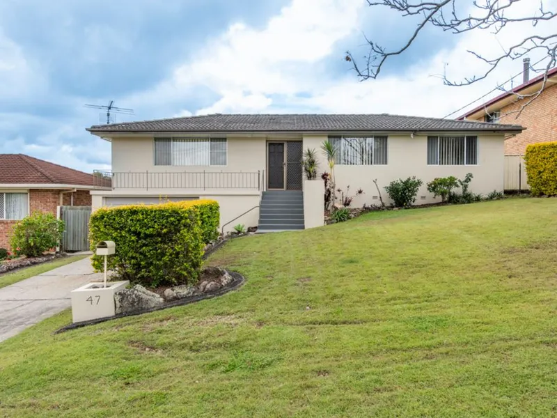 RECENTLY RENOVATED FAMILY HOME