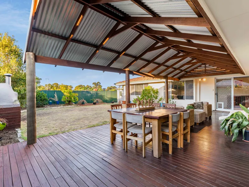 Fantastic family home with R60 development potential!