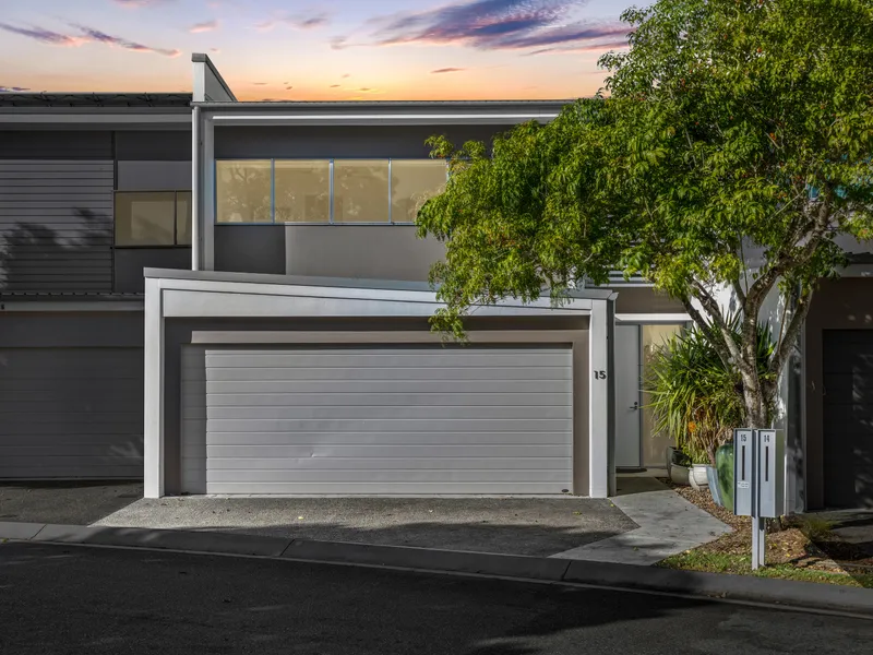 Spacious, Renovated, 3 Bedroom Sherwood Home