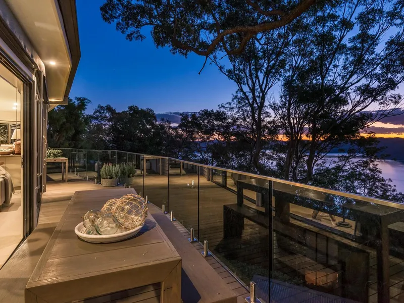 Captivating Coastal Retreat 