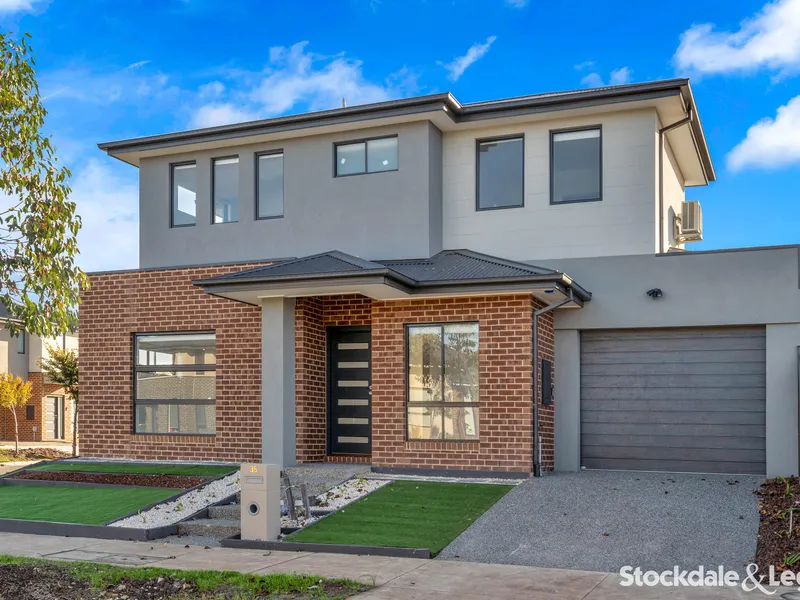Brand New Dream Home in Craigieburn! 4 Bedrooms, 2 Ensuites!