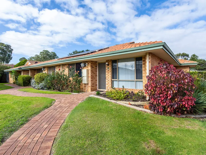 River Pines - Beautifully Presented Over 55s Villa