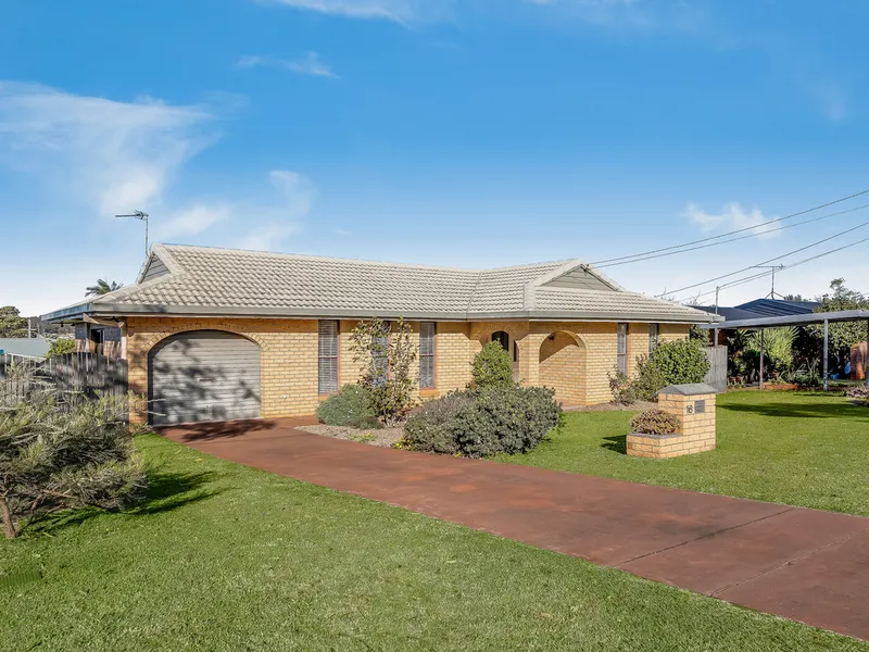 Spacious 3 bed home in popular Centenary Heights